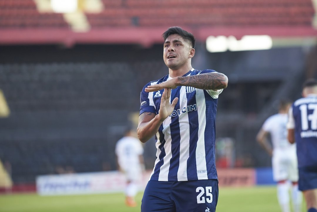 Talleres le gana a Deportivo Armenio por la Copa Argentina thumbnail