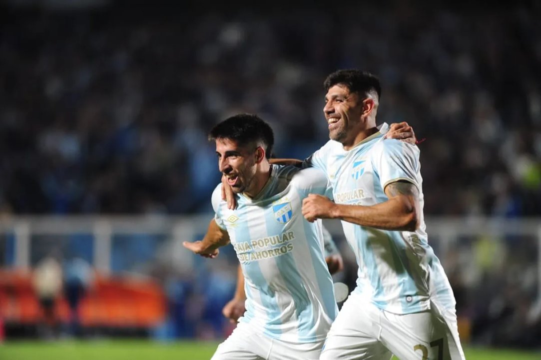 Independiente cayó ante Atlético Tucumán y no pudo subir a la cima de la Zona B thumbnail