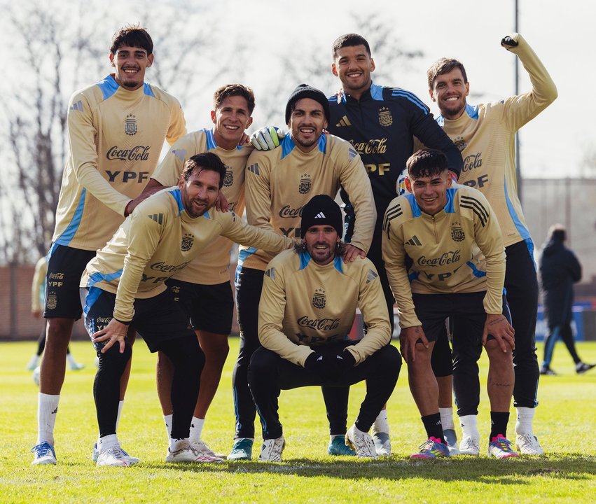 Con regresos y bajas, la selección ajusta piezas para el duelo con Colombia thumbnail