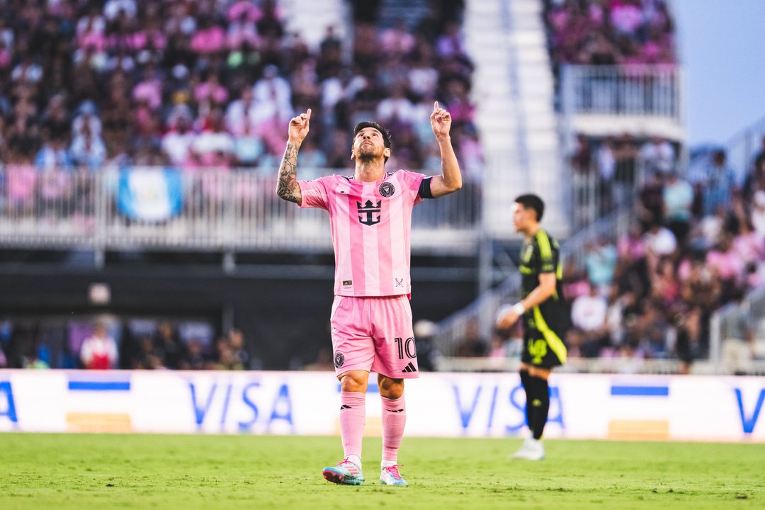 Messi ya entrena con Inter Miami y se enfoca en el debut en el Mundial de Clubes thumbnail