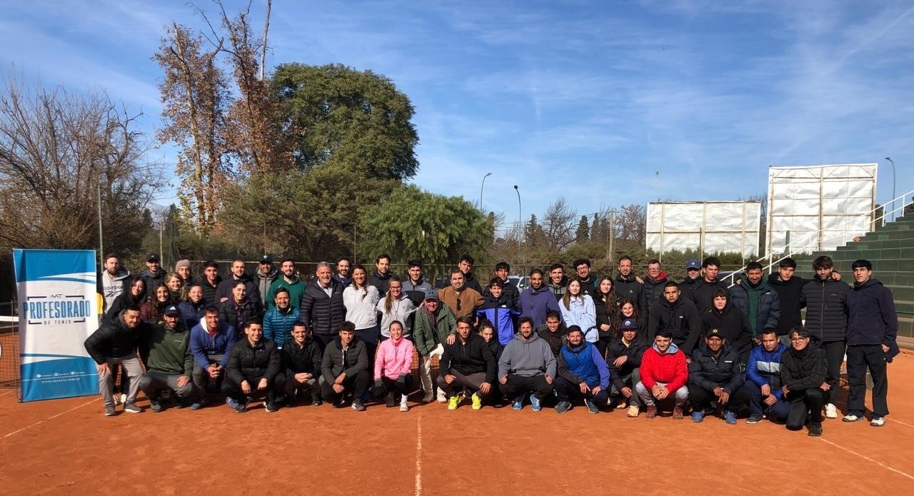 En el Córdoba Lawn Tenis se dictó una capacitación gratuita thumbnail