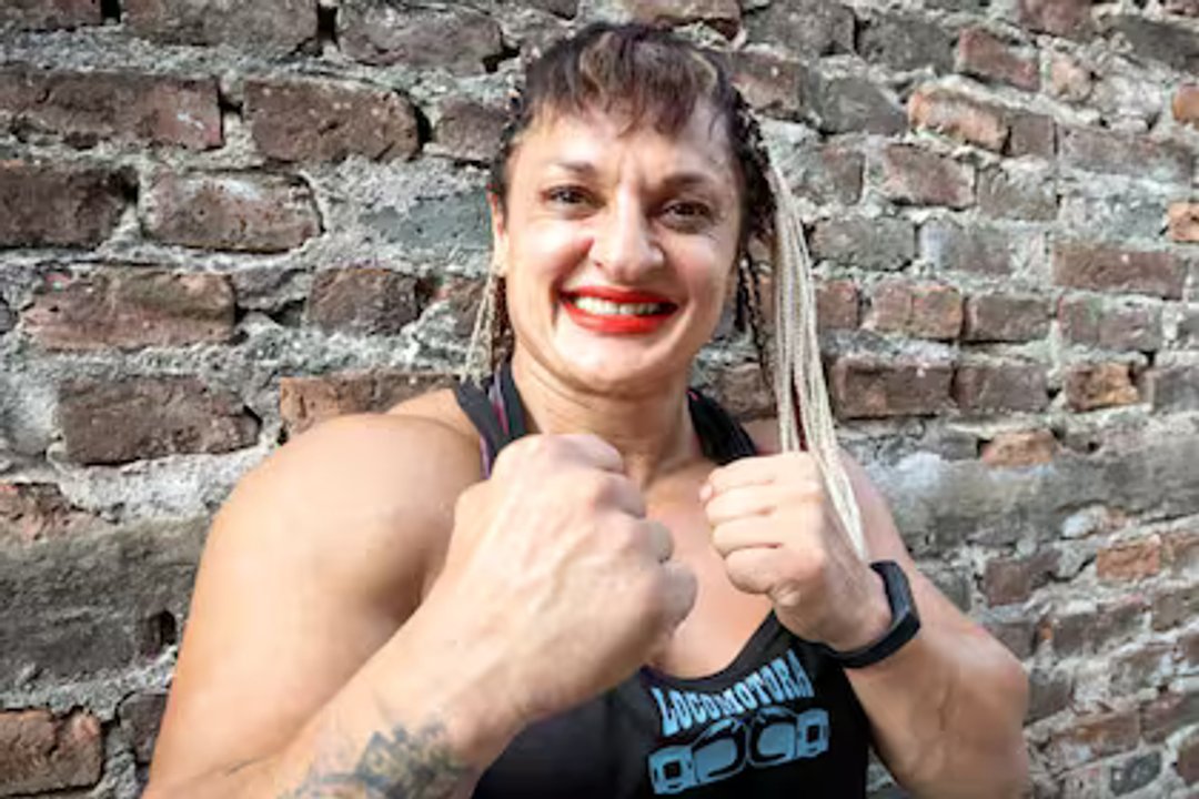 Falleció Alejandra "Locomotora" Oliveras: el adiós a una leyenda del boxeo y su eterno grito de lucha thumbnail