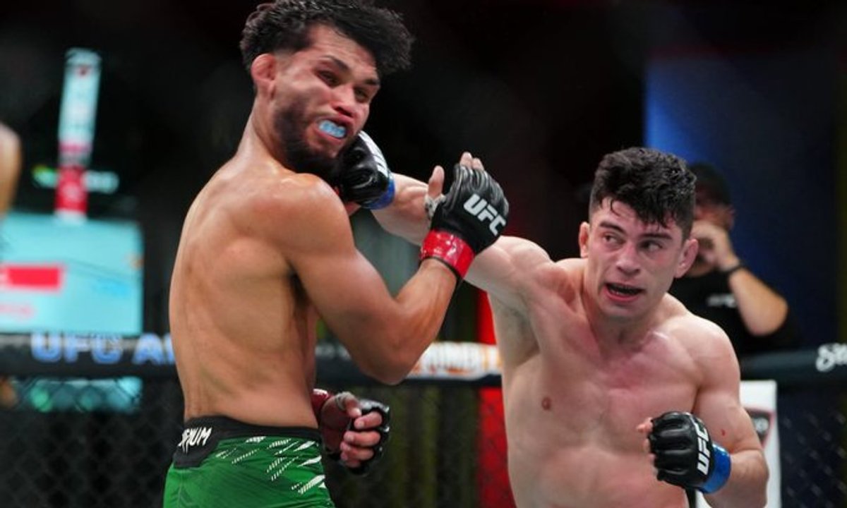 Kevin Vallejos volvió a ganar en la UFC y se perfila como una promesa argentina en peso pluma thumbnail
