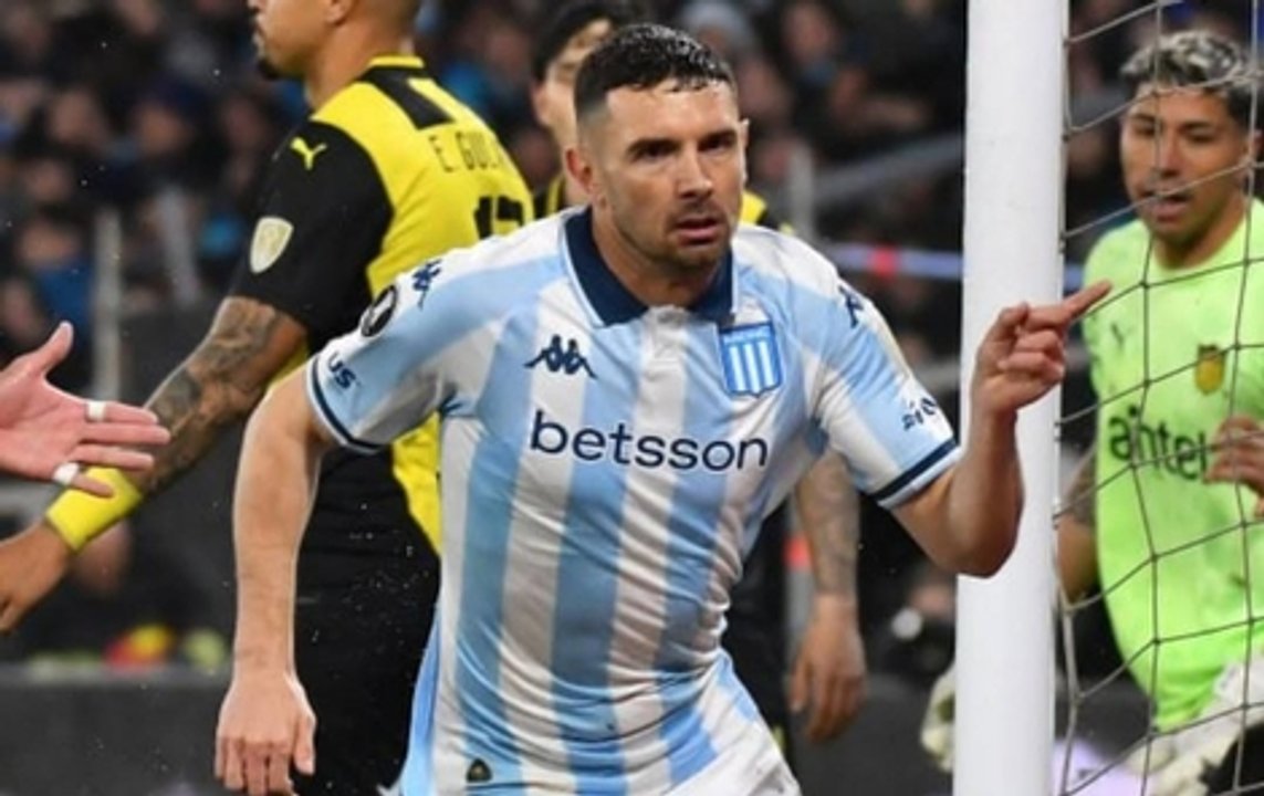 Maravilla Martínez y la nueva marca récord que consiguió con la camiseta de Racing thumbnail