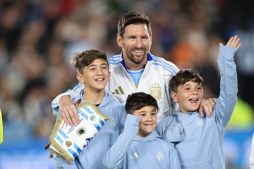 La noche eterna de Messi en el Monumental thumbnail