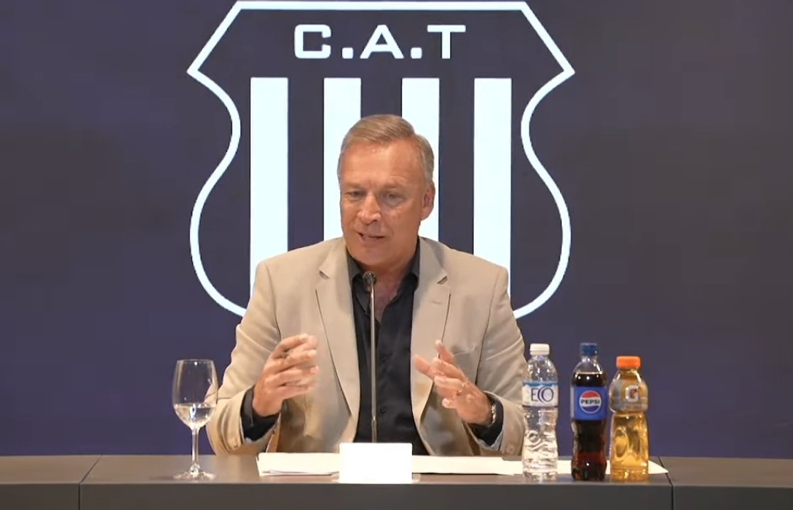 En medio de la crisis, Fassi se disculpó con Chiqui Tapia: Me equivoqué thumbnail