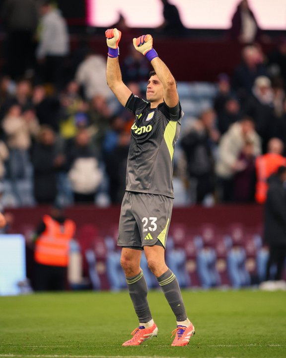 Triunfo agridulce del Aston Villa ante el City thumbnail