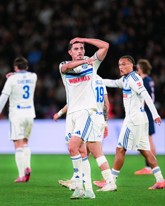 Del gol de Panichelli al penal por VAR de Valentín Barco en el triunfo del Lyon de Tagliafico thumbnail