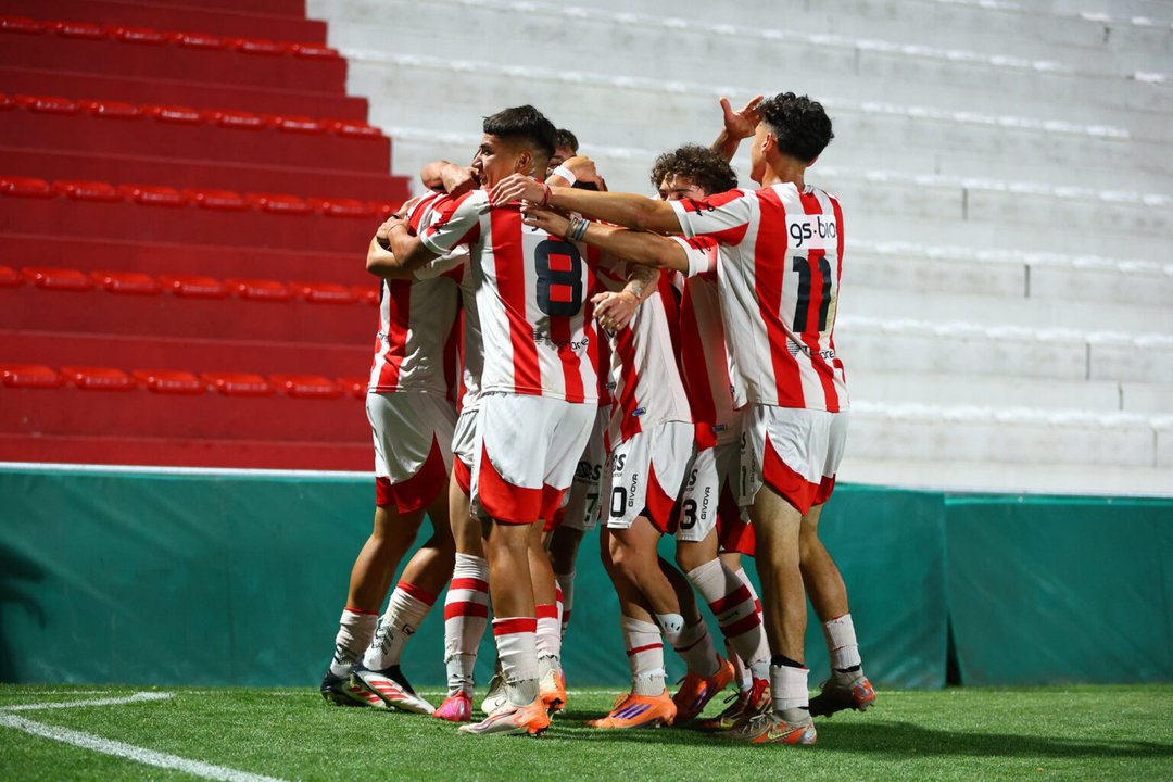 Instituto derrotó a Talleres de Berrotarán y se metió en semis de la Copa Córdoba thumbnail