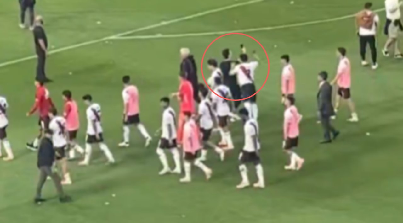 Viral: la agresión de Salas tras el Superclásico thumbnail