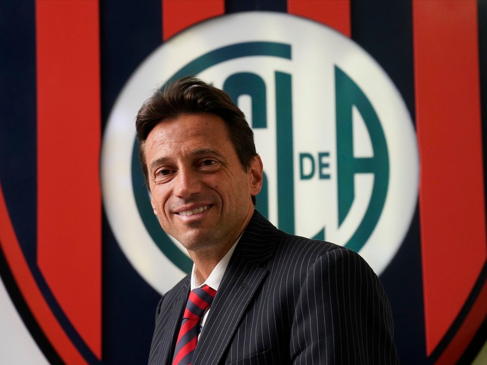 Moretti cruzó al plantel de San Lorenzo: Mienten en su reclamo thumbnail