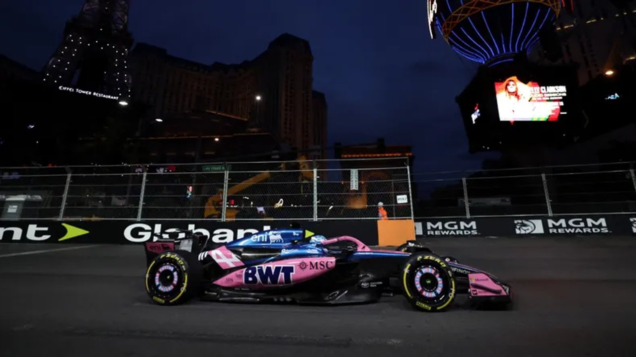 Colapinto cerró último en la FP1 en Las Vegas: a qué hora vuelve a la acción thumbnail
