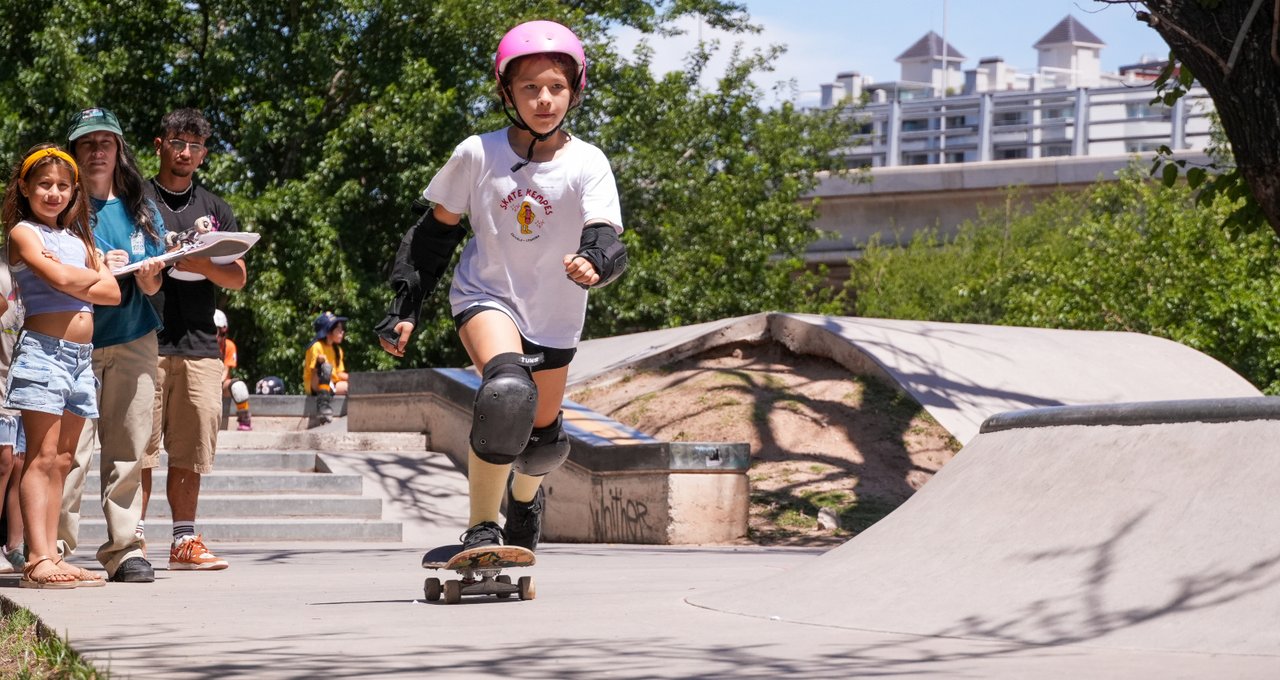 Kempes Jam 2025: más de 180 jóvenes participaron del primer Encuentro Provincial de Escuelas Urbanas thumbnail