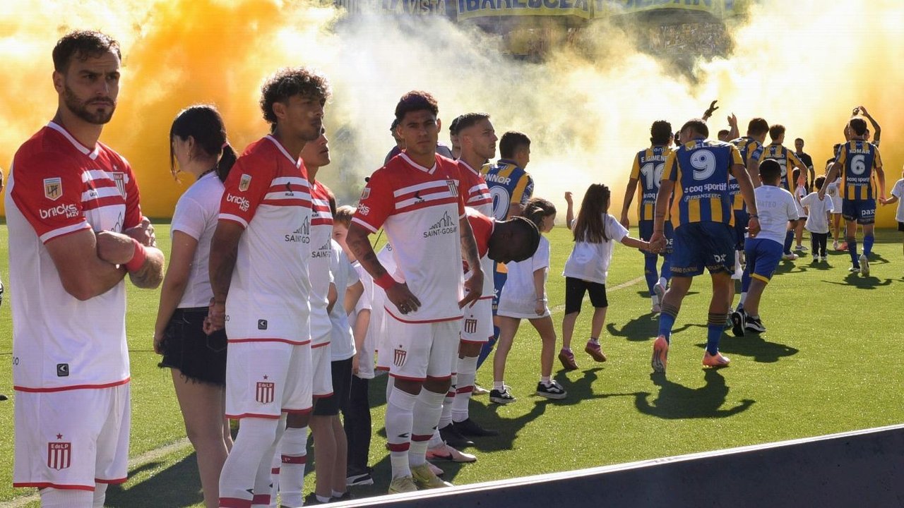 AFA castigó a Estudiantes: fechas de sanción para el plantel y suspensión a Verón thumbnail