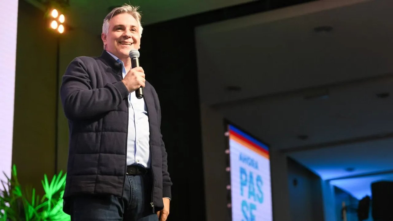 Martín Llaryora celebró el ascenso de Estudiantes de Río Cuarto en sus redes sociales thumbnail