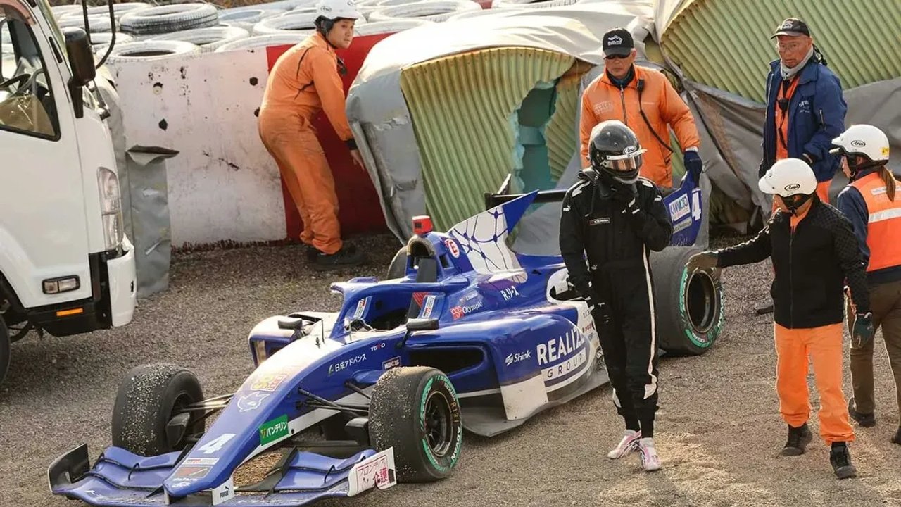 Doohan debutó con un golpe en Japón: el piloto al que Colapinto desplazó en Alpine arrancó torcido thumbnail