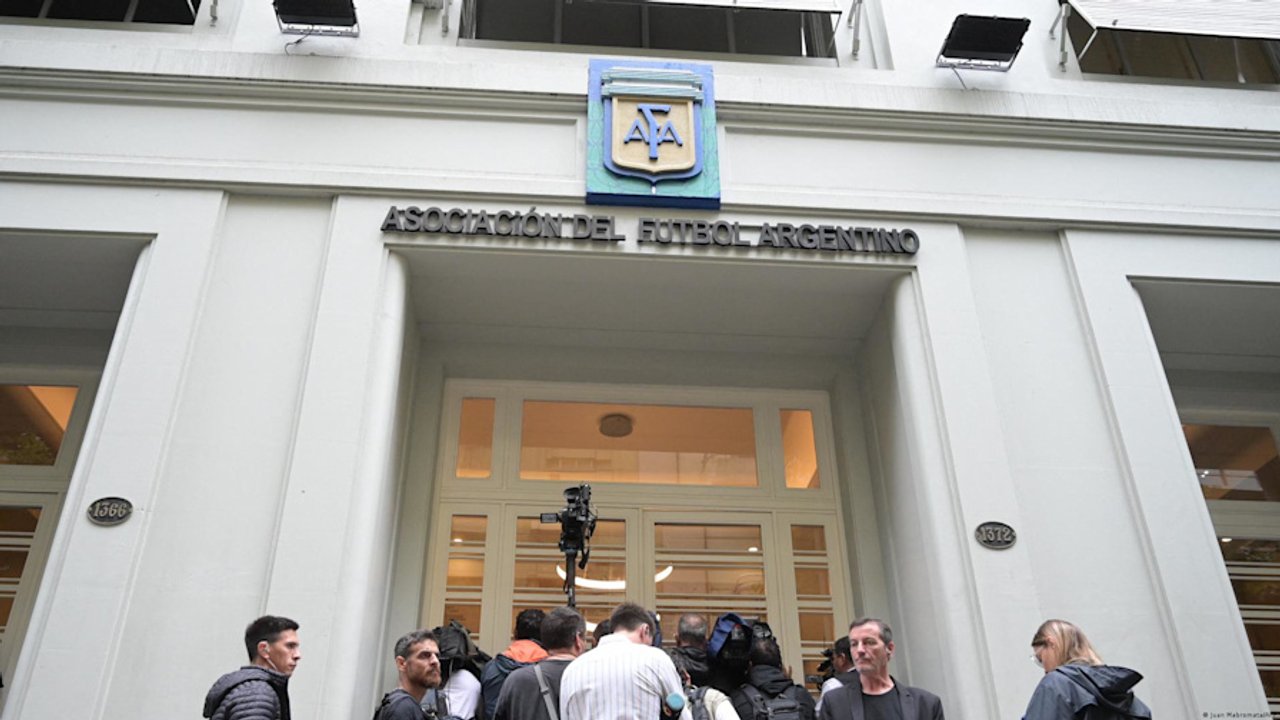 Causa AFA: la Justicia allanó una finca en Pilar vinculada a Tapia y Toviggino thumbnail