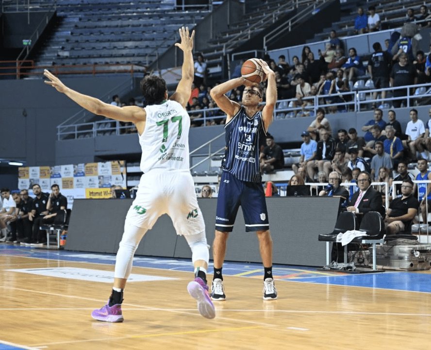 Atenas no aguantó el ritmo y cayó ante Peñarol en Mar del Plata thumbnail
