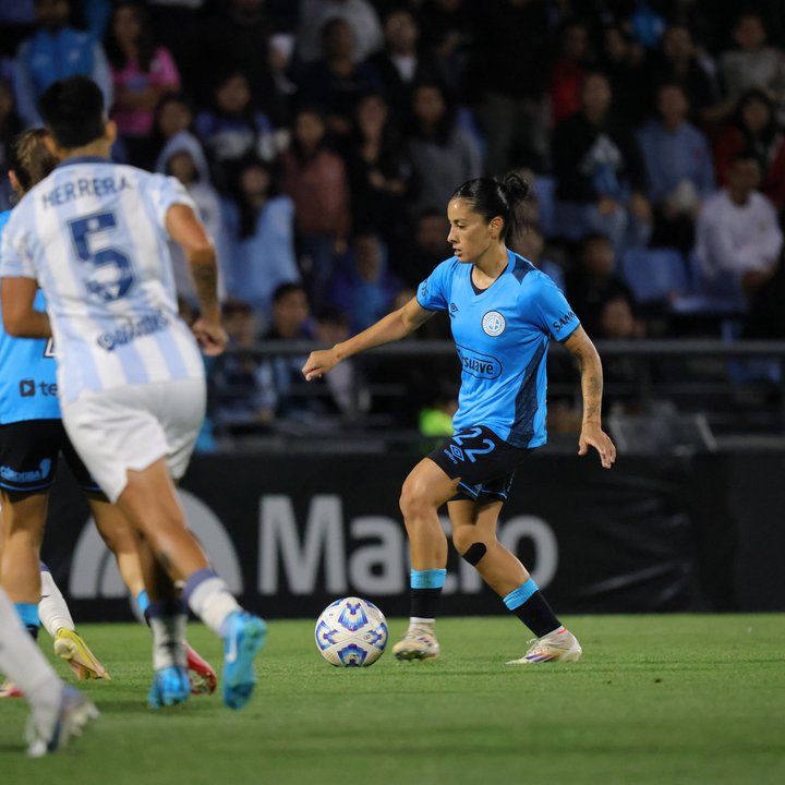 Final al rojo vivo en Alberdi: Belgrano le gana 2-0 a Racing y da vuelta la serie thumbnail