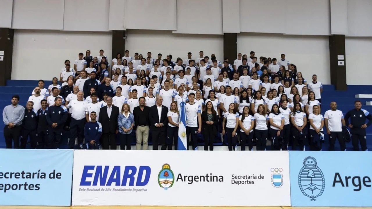 Motosierra al deporte: fuerte recorte de Javier Milei a los atletas y clubes argentinos thumbnail