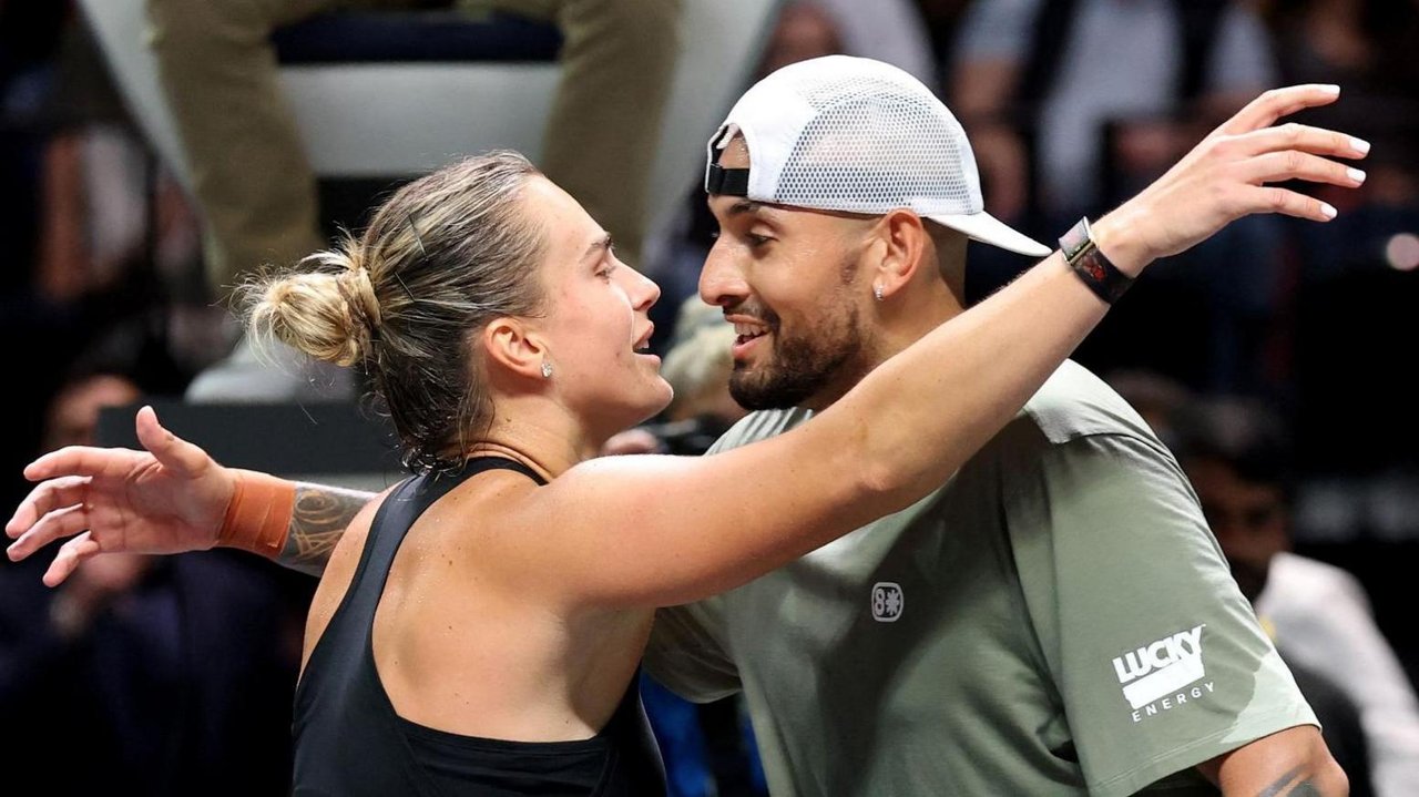 La batalla de los sexos: Kyrgios se impuso ante Sabalenka en la exhibición mixta thumbnail