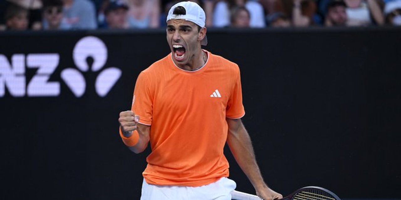 Cerúndolo dio el golpe ante Rublev y se metió entre los 16 del Abierto de Australia thumbnail