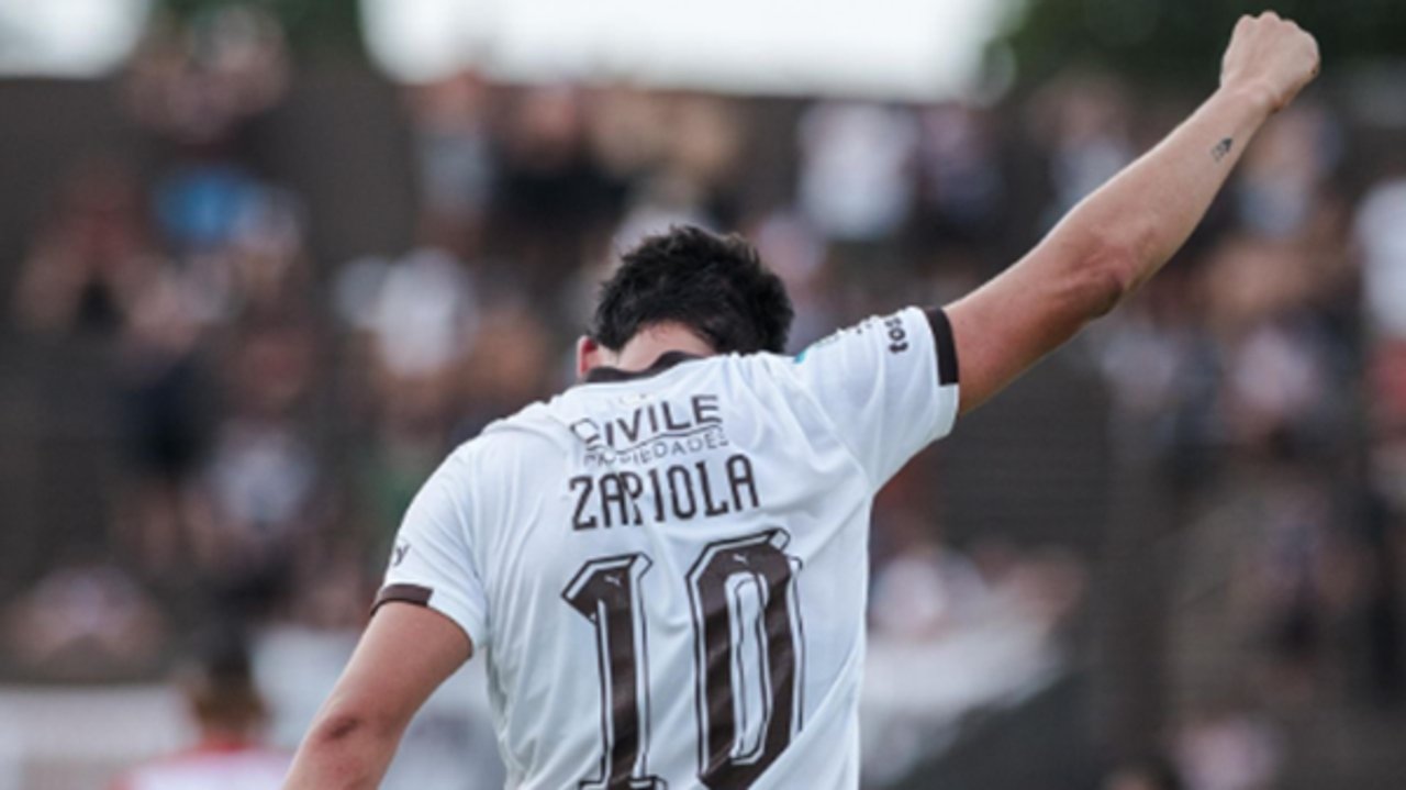 Instituto cayó 2-1 con Platense en el estadio Ciudad de Vicente López thumbnail