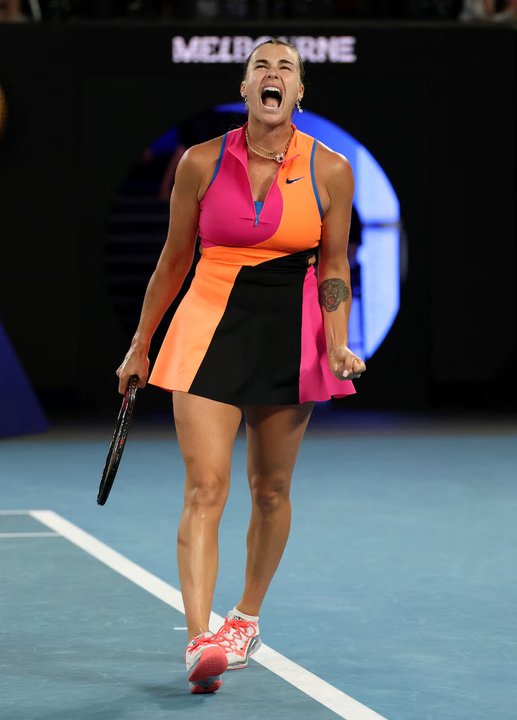 Insólita penalización a Aryna Sabalenka en su clasificación a la final del Australian Open thumbnail