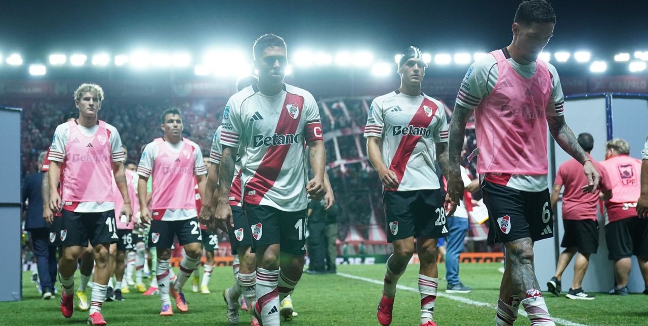 River cayó 1-0 ante Argentinos y acumuló su segunda derrota consecutiva thumbnail