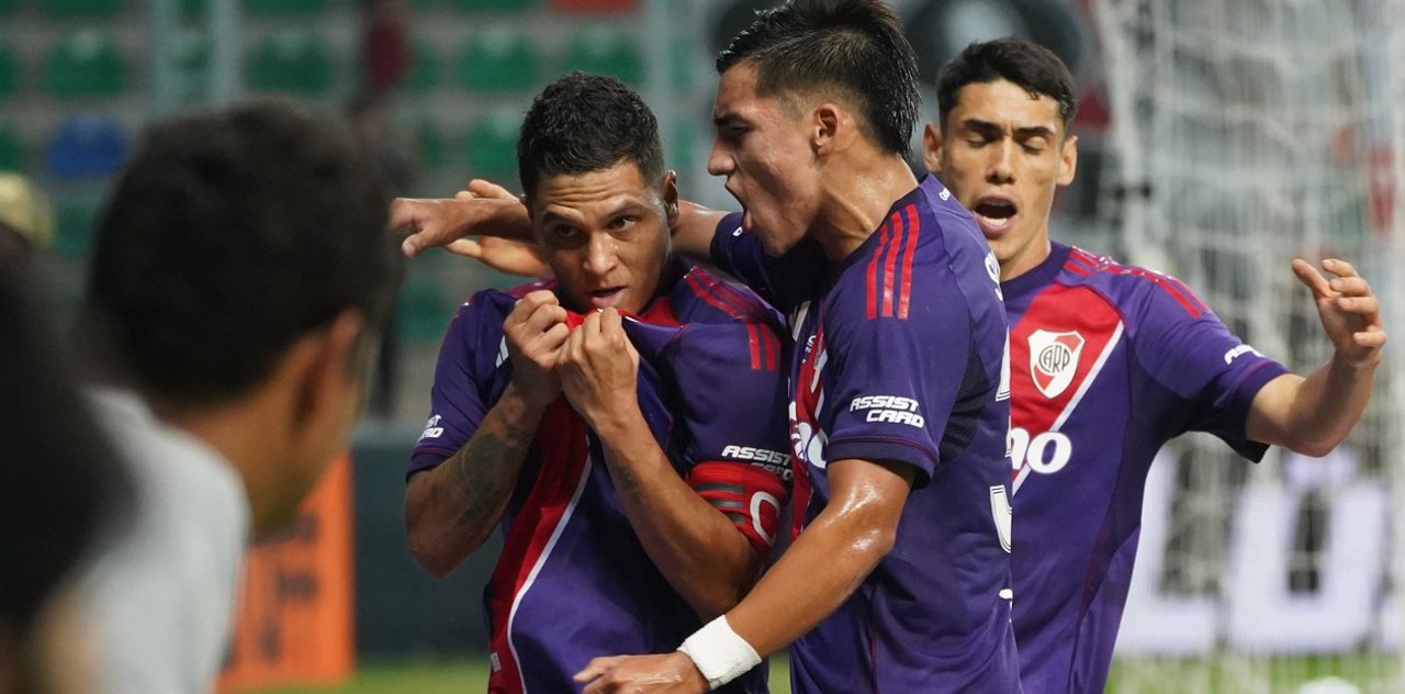 Juanfer al rescate: el agónico desahogo de River en San Luis thumbnail