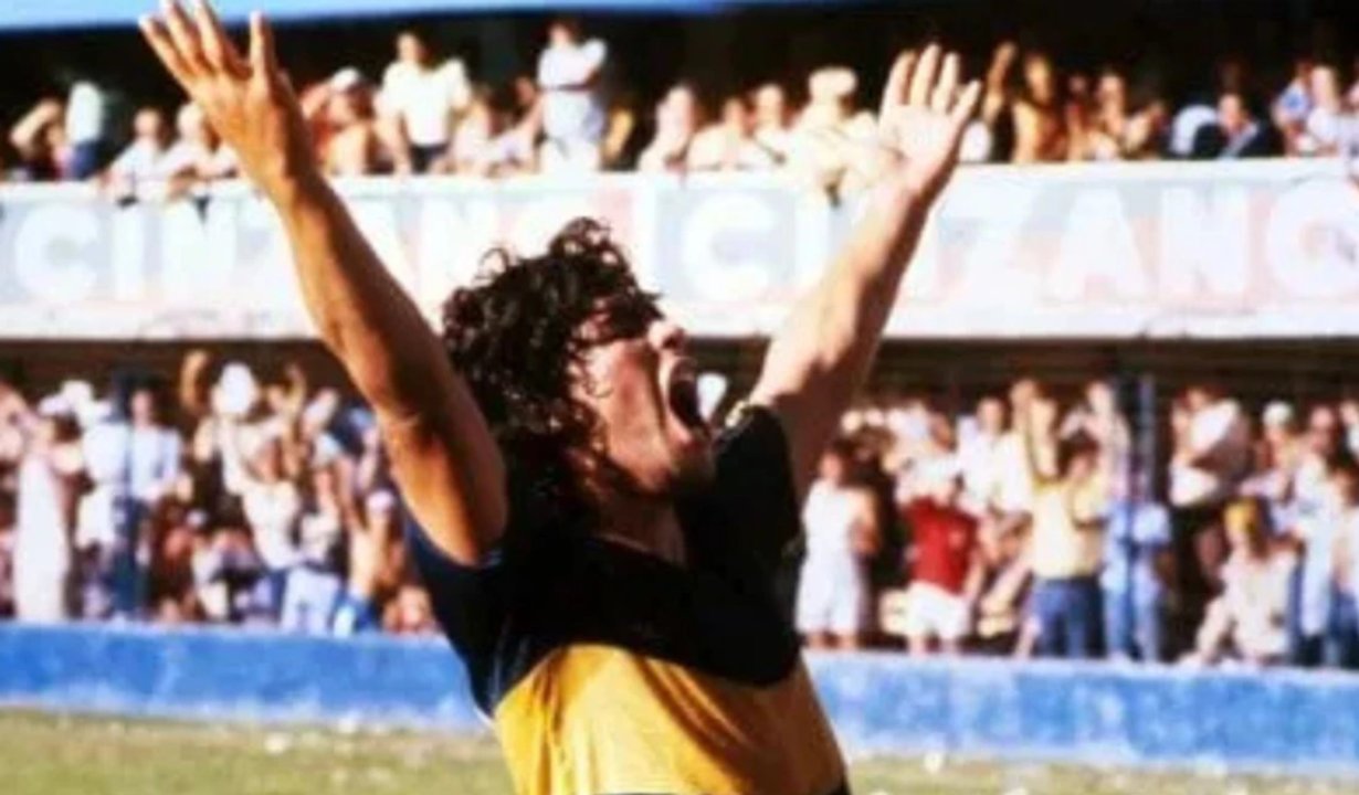 El debut eterno de Diego: 45 años del romance que nació de una mentira thumbnail