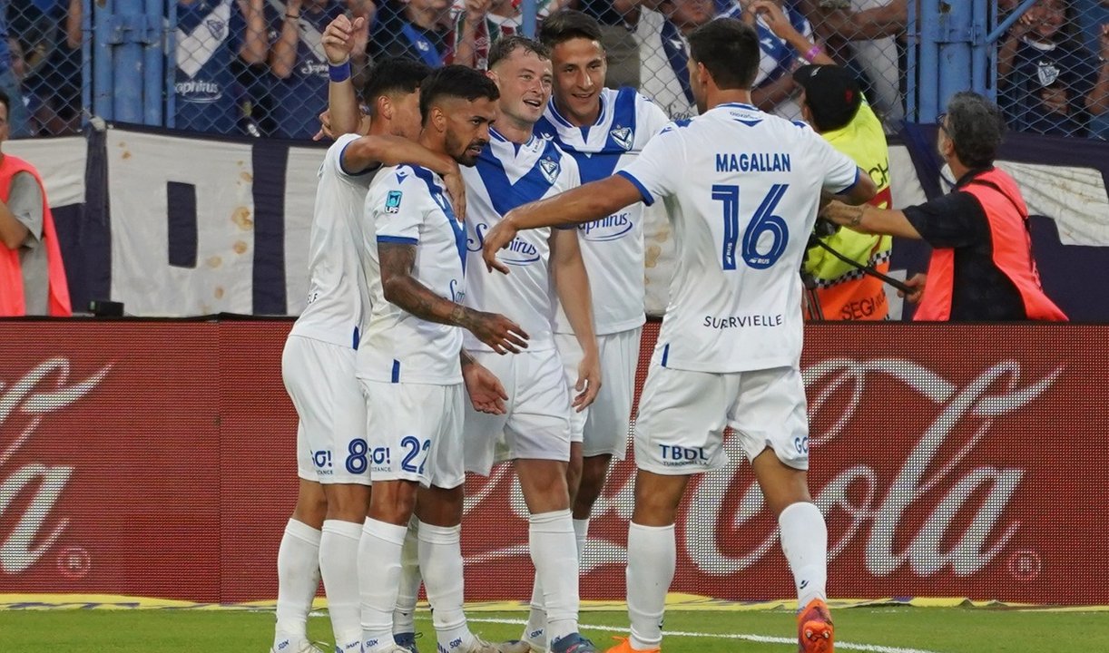 River se hunde en Liniers ante un Vélez implacable thumbnail