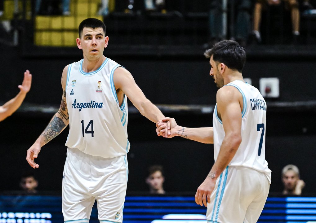 Campazzo y Deck sumaron 50 puntos y Argentina venció a Panamá thumbnail