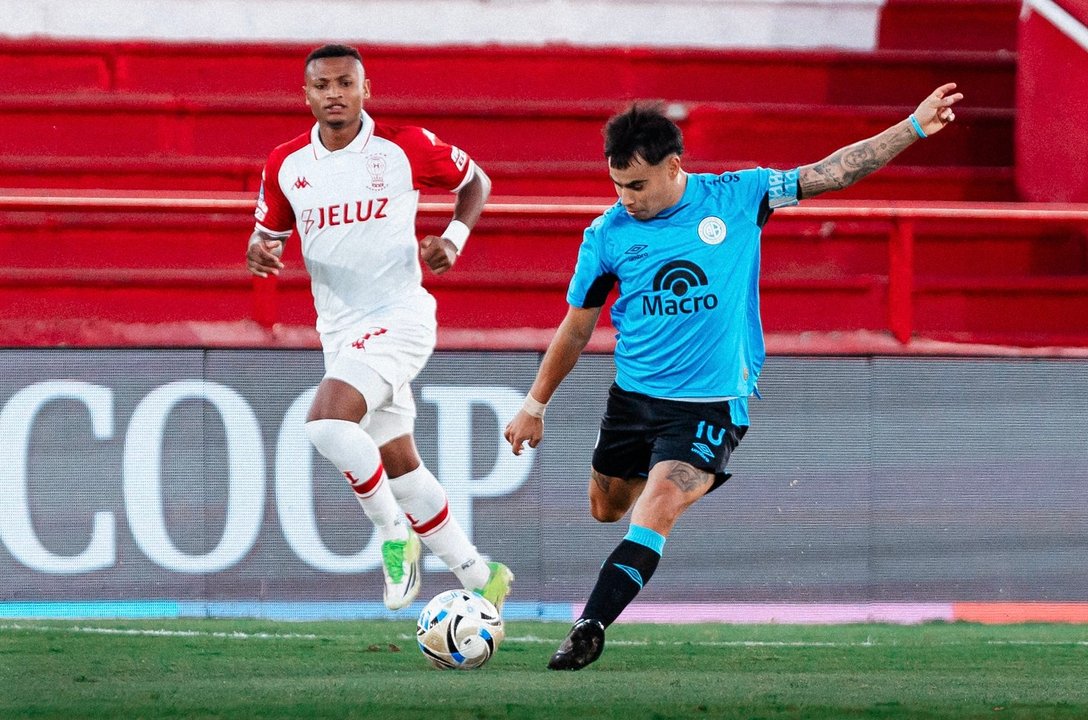 Adiós al invicto: Belgrano pagó caro sus errores y cayó frente a Huracán thumbnail