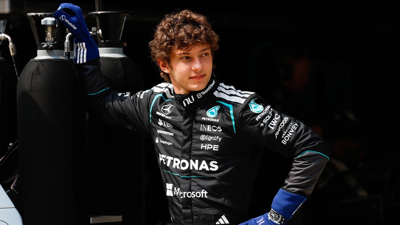 Tiene 19 años y acaba de hacer historia en la Fórmula 1 thumbnail