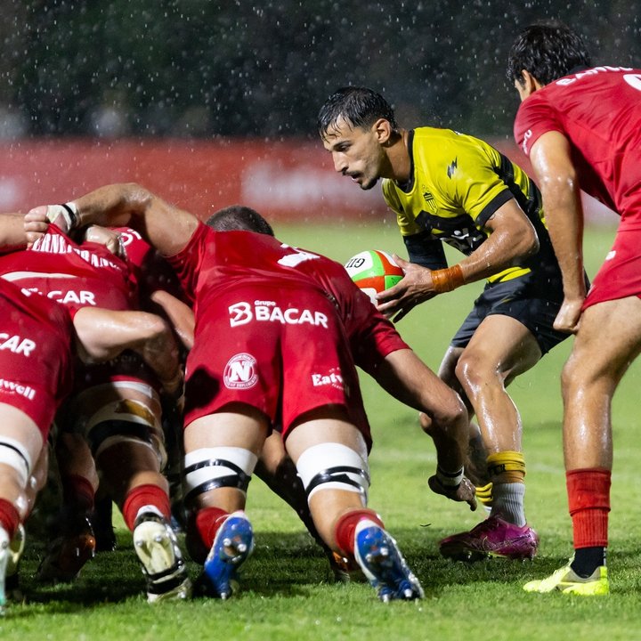 Tormenta de gloria: Dogos XV superó a Peñarol y se afianza en la cima thumbnail