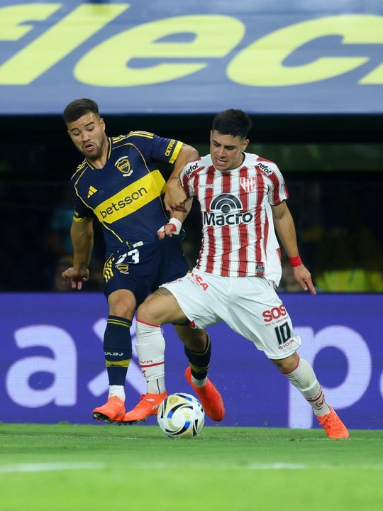 Instituto sufrió una ráfaga fatal y cayó frente a Boca en La Bombonera thumbnail