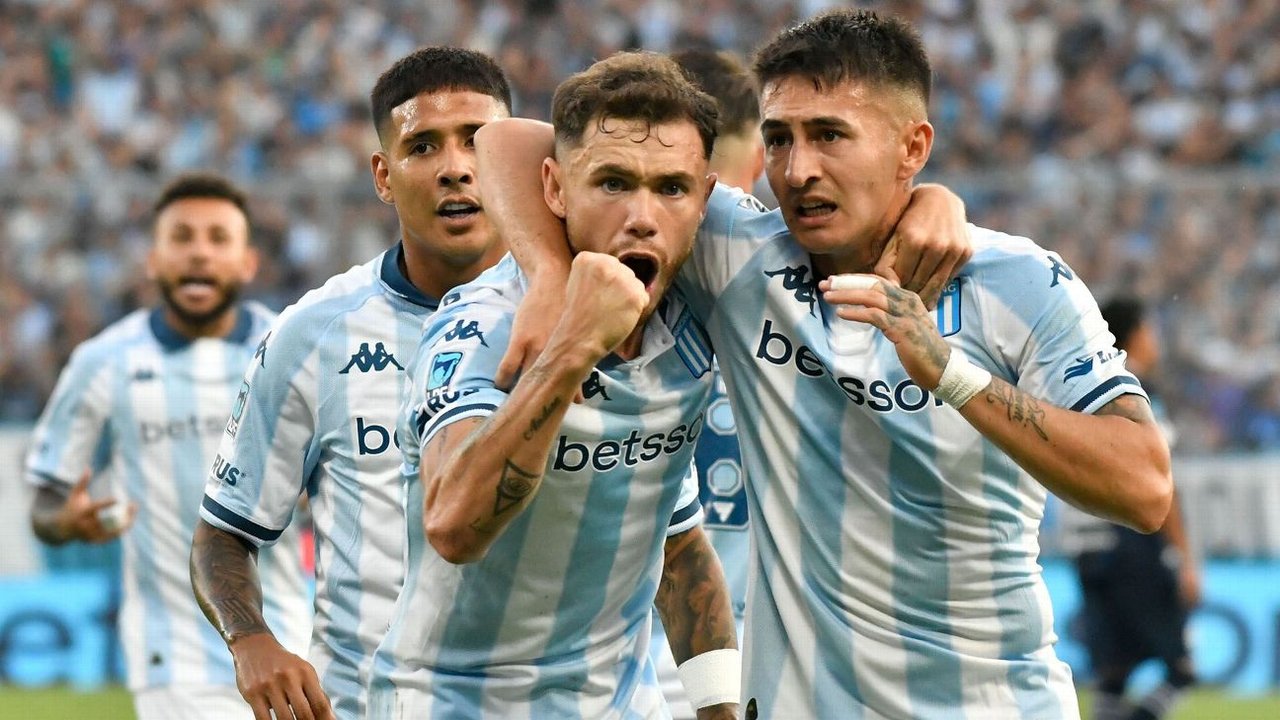 Racing debuta por la Copa Sudamericana en la altura de Bolivia: hora, TV y formaciones thumbnail