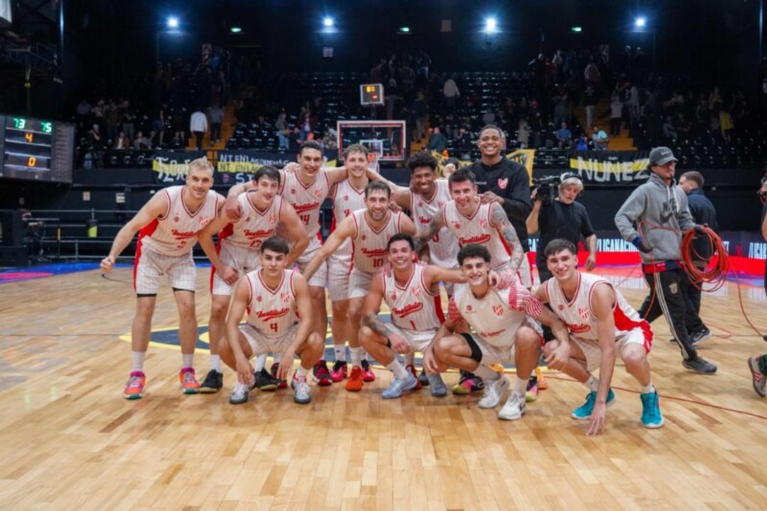 Instituto derrotó a Obras y se metió en los cuartos de la Liga Nacional de Básquet thumbnail