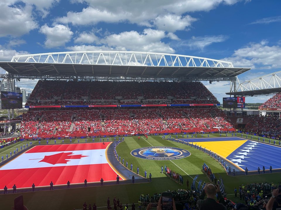 El Mundial, día 2: lo que dejó la ceremonia en Toronto y el duelo clave que se viene thumbnail