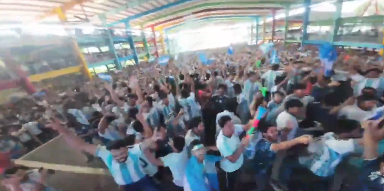 Messi brilló en el debut y Bangladesh estalló en festejos multitudinarios thumbnail