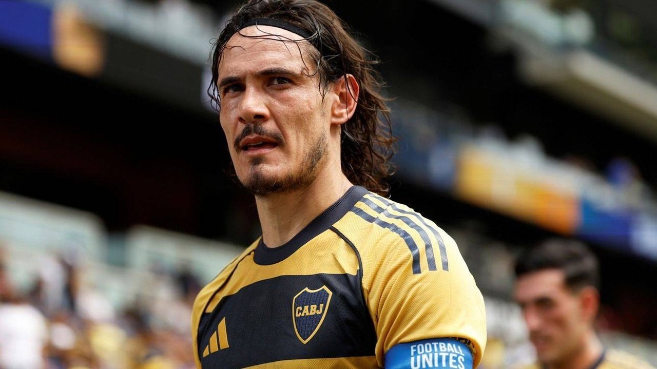Bombazo en Boca: Arruabarrena decidió rescindirle el contrato a Cavani thumbnail