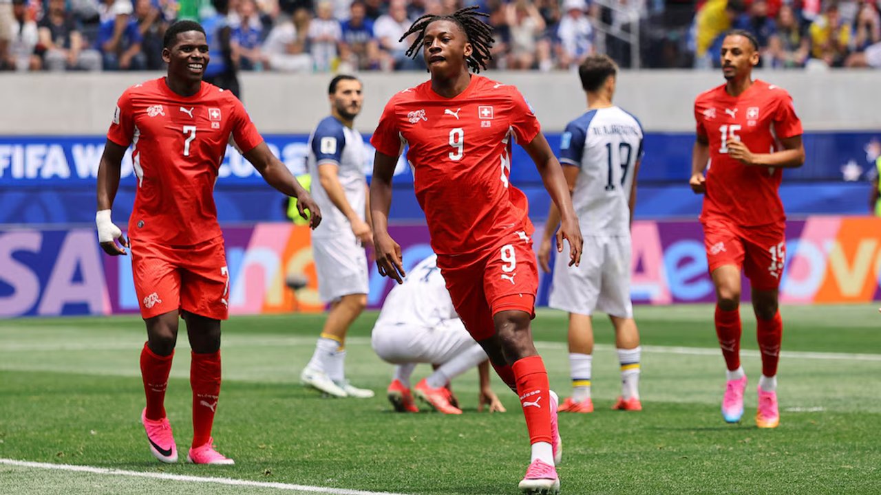 Suiza aplastó a Bosnia en Los Ángeles y puso un pie en los 16avos thumbnail