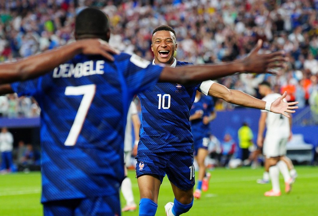 Mbappé: tormenta, leyenda y el acecho a Messi thumbnail