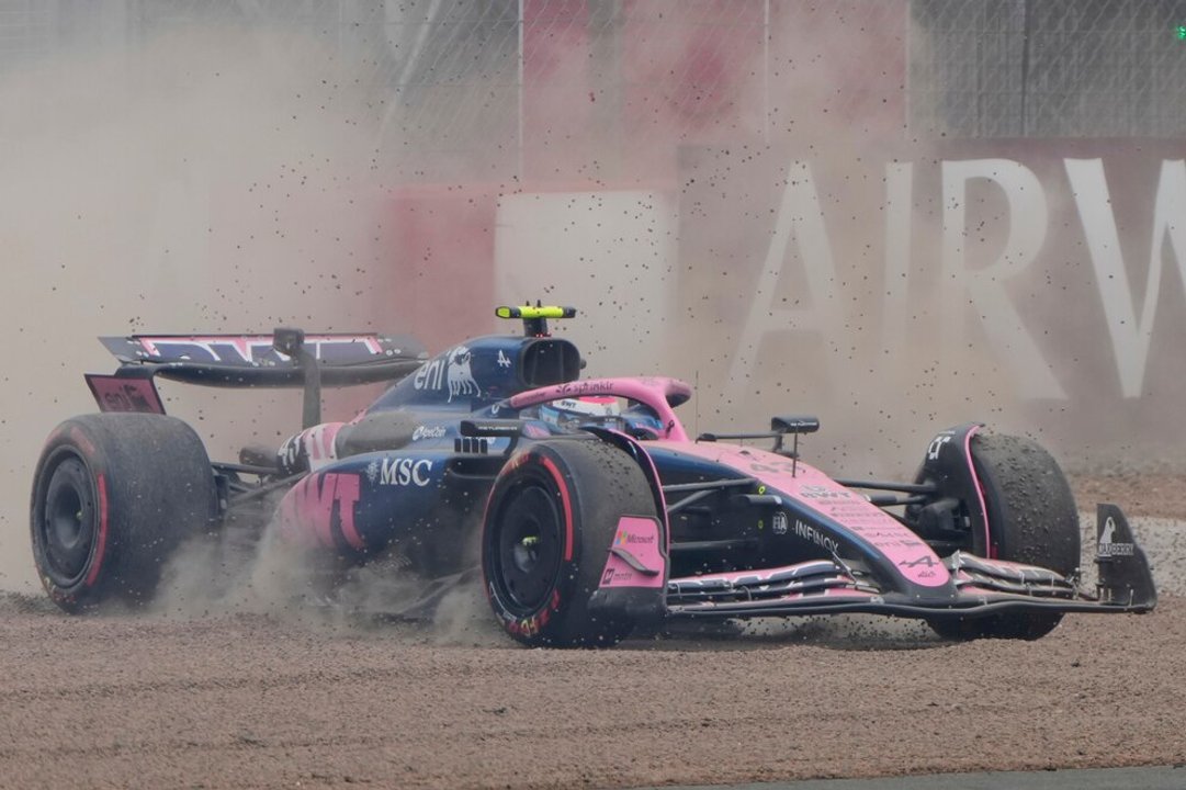 Sábado para el olvido: Colapinto sufrió un trompo en la qualy del GP de Gran Bretaña thumbnail
