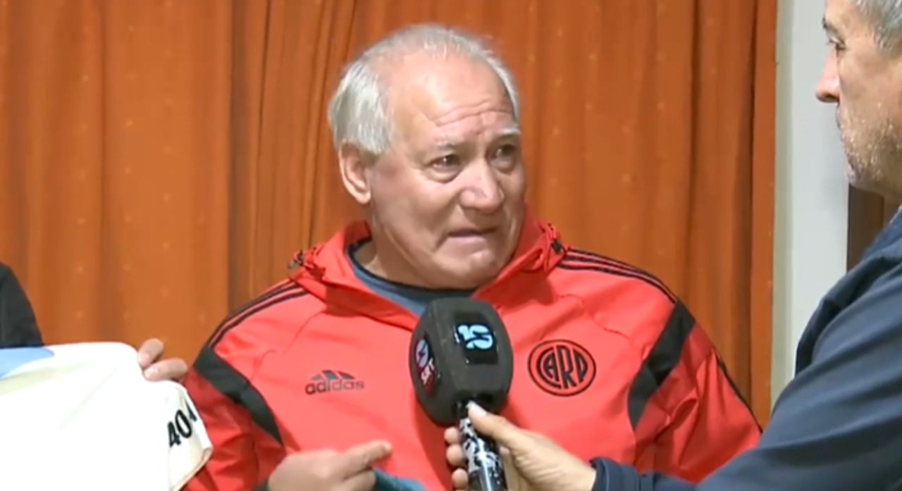 "A Inglaterra le quiero ganar como sea": el veterano de Malvinas que jugó en Racing y emociona thumbnail