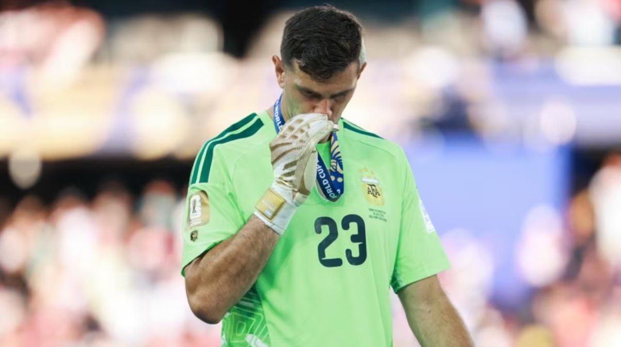 El fin de una era? El mensaje de Dibu Martínez que estremece a la Selección thumbnail