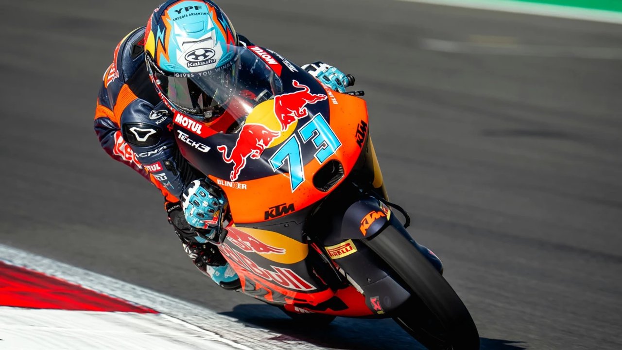 Valentín Perrone volvió al podio en Silverstone tras una gran remontada en Moto3 thumbnail