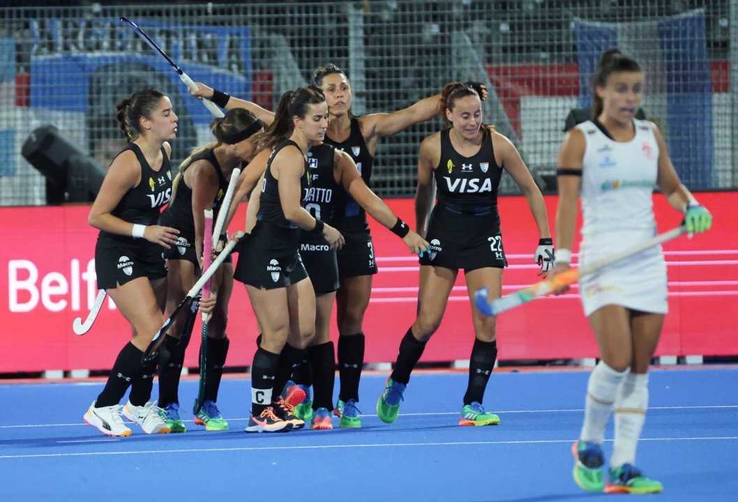 Rugido de semifinales: Las Leonas demolieron a España en quince minutos mágicos thumbnail