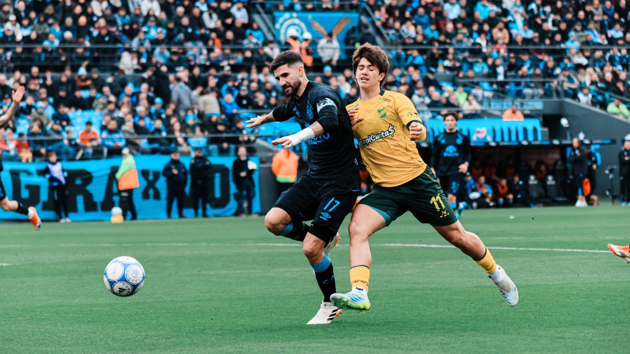 Belgrano pagó caro los errores y cayó ante Defensa y Justicia en Alberdi thumbnail
